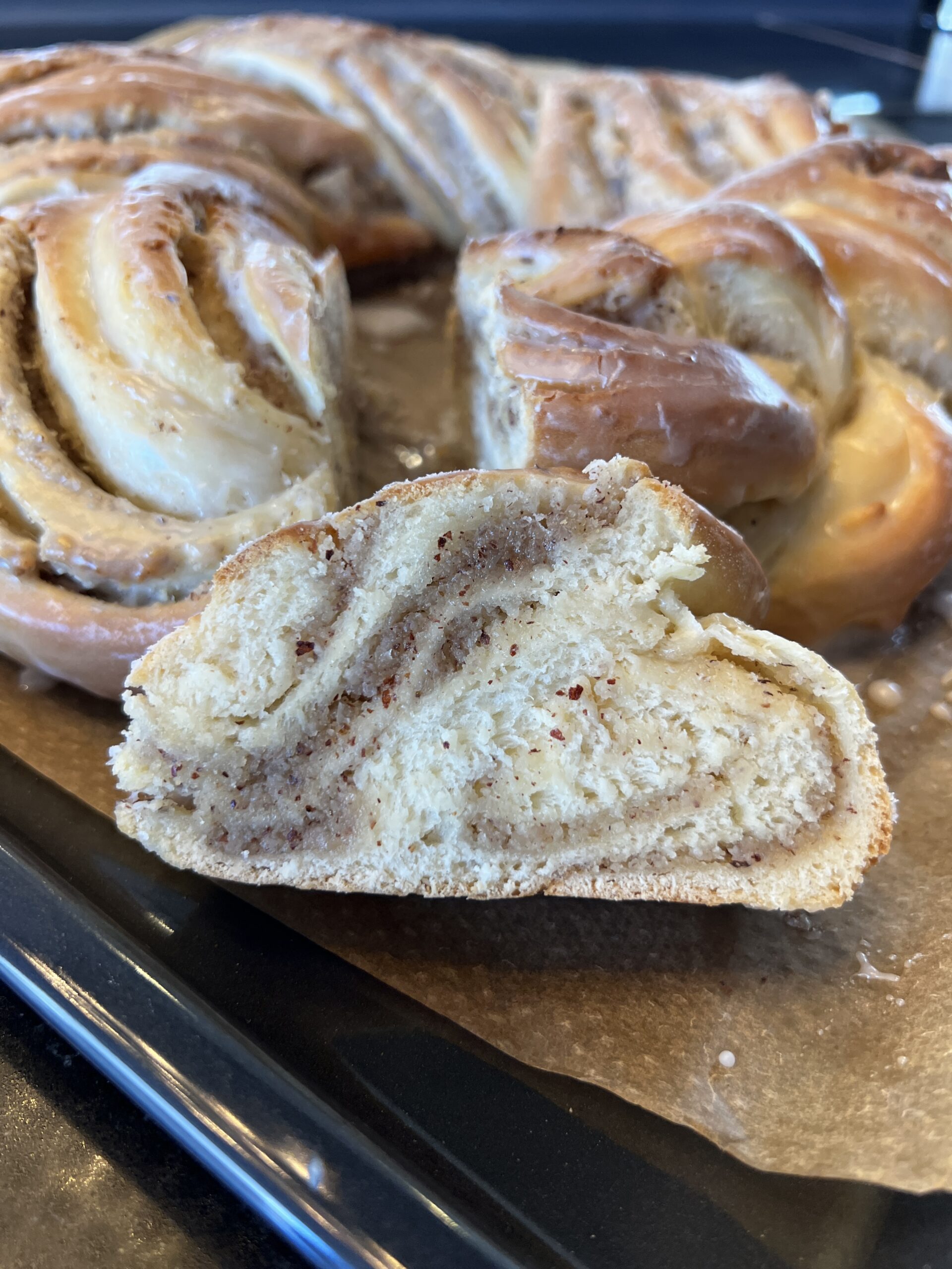 Saftiger Nusskranz - DEISEL Küchenstudio Saftiger Nusskranz - DEISEL Küchenstudio