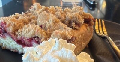 Walnuss-Zwetschgenkuchen mit Zimtstreuseln