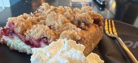 Walnuss-Zwetschgenkuchen mit Zimtstreuseln